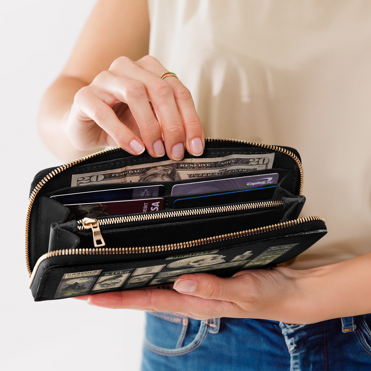 Horror Books HHRZ29104633FI Zip Around Leather Wallet