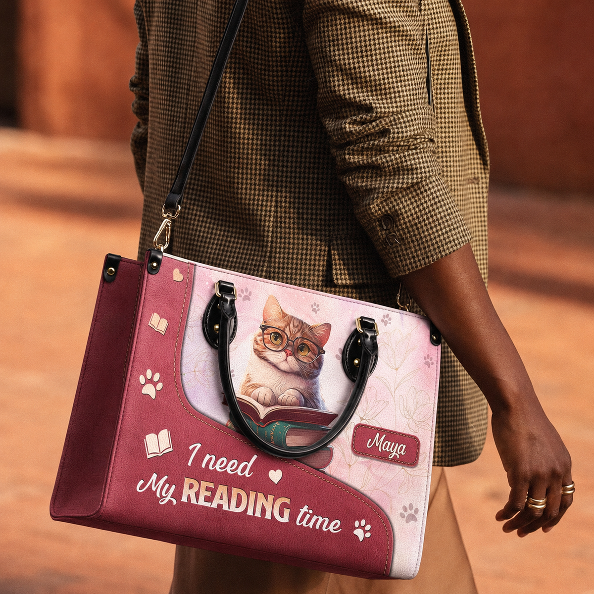 I Need My Reading Time DNRZ1802002A Leather Bag