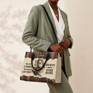 Black Interior -  There Are 2 Things This Woman Cant Resist Her Book And Her Other Books NQRZ1802004A Leather Bag