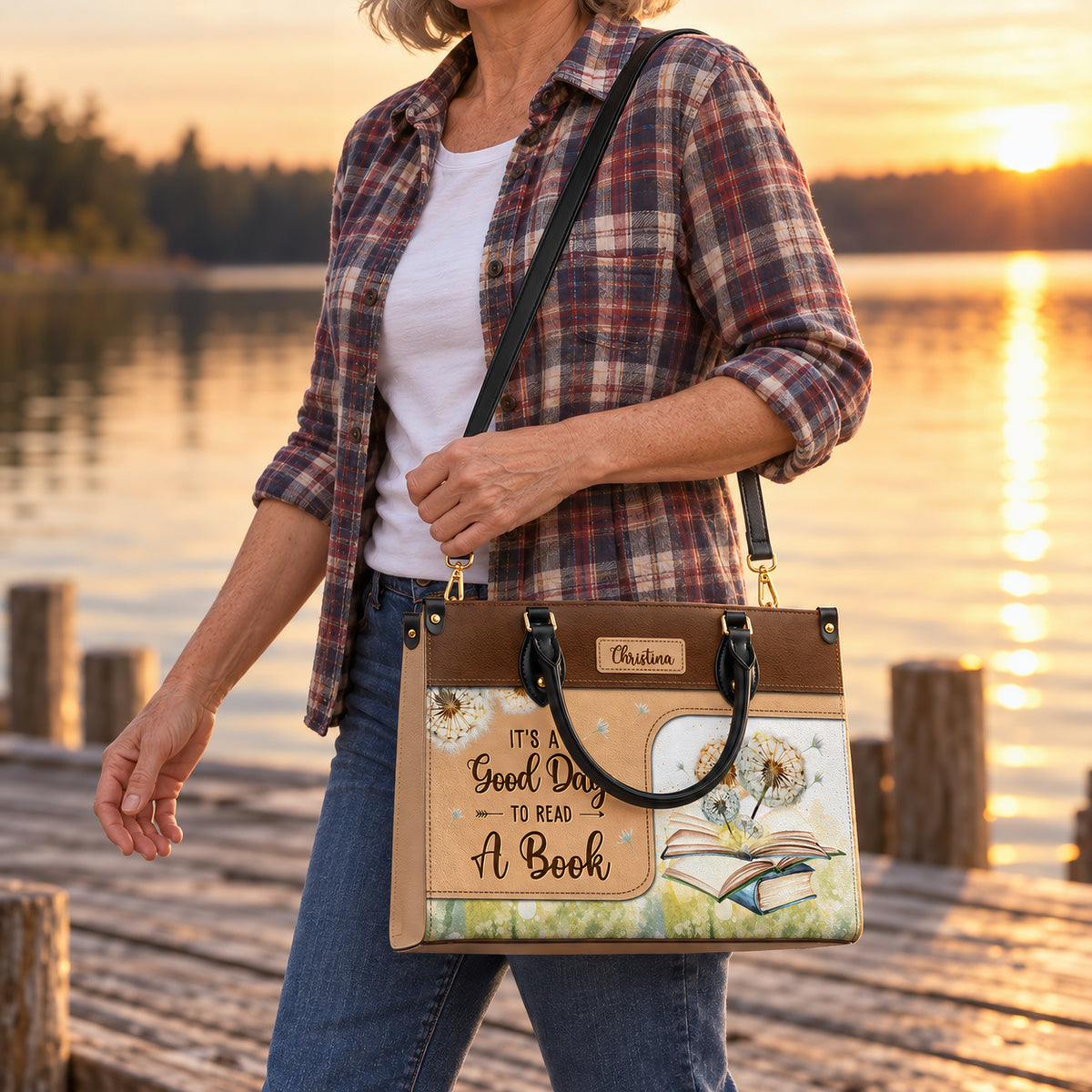 It Is A Good Day To Read A Book HHRZ03089862RE Leather Bag