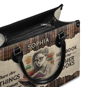 Black Interior -  There Are 2 Things This Woman Cant Resist Her Book And Her Other Books NQRZ1802004A Leather Bag